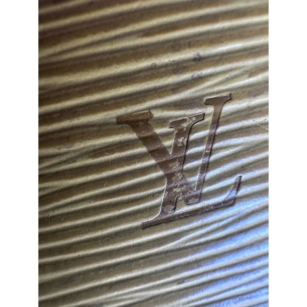 Louis Vuitton 5x4 overall